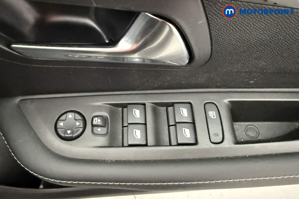Peugeot 208 Allure Manual Petrol Hatchback - Stock Number (1630235) - 17th supplementary image