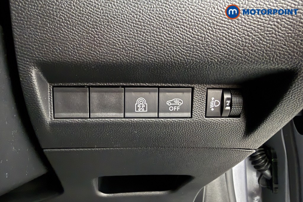 Peugeot 208 Allure Manual Petrol Hatchback - Stock Number (1630241) - 5th supplementary image