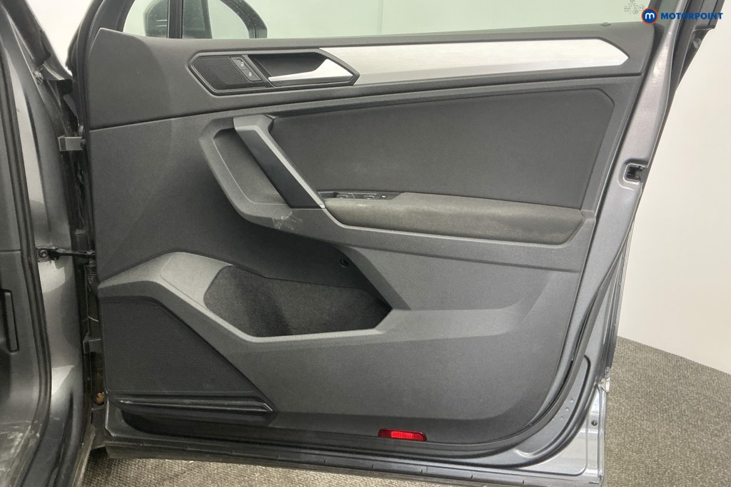 Volkswagen Tiguan Se Nav Automatic Diesel SUV - Stock Number (1630345) - 28th supplementary image