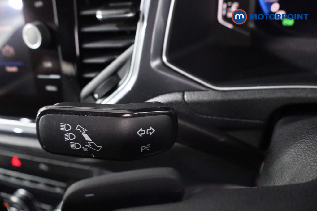 Volkswagen T-Roc R-Line Automatic Petrol SUV - Stock Number (1630978) - 16th supplementary image