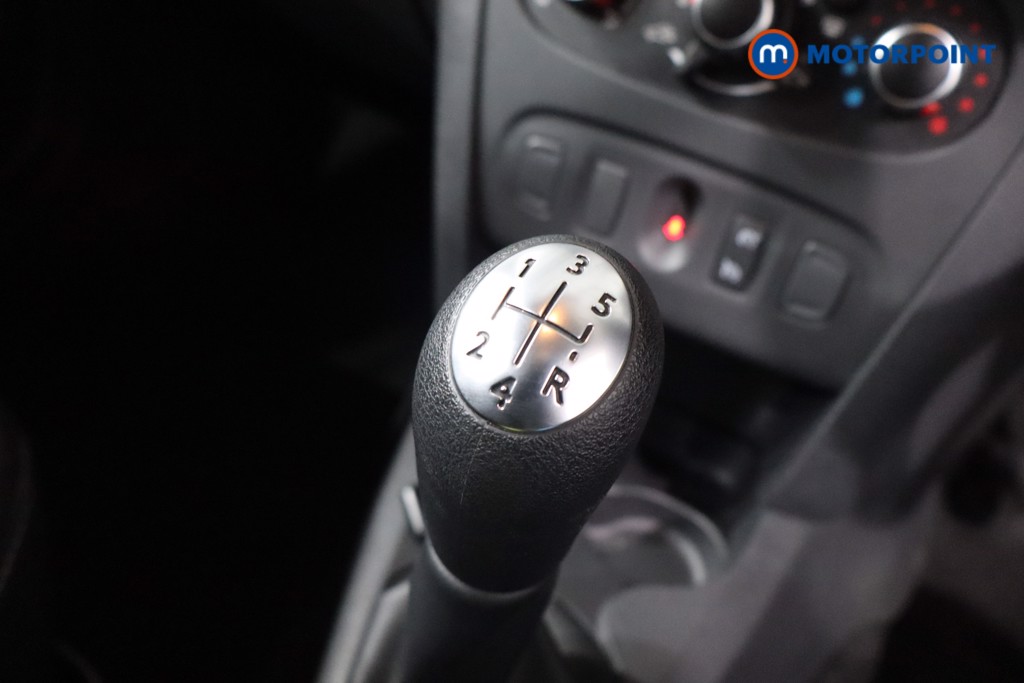 Dacia Sandero Comfort Manual Petrol Hatchback - Stock Number (1631010) - 21st supplementary image