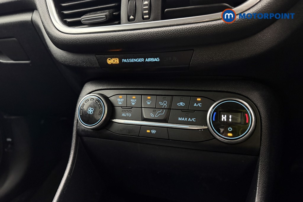 Ford Fiesta Titanium Manual Petrol Hatchback - Stock Number (1631011) - 12th supplementary image