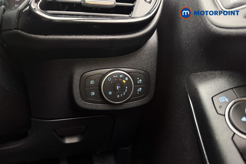 Ford Fiesta Titanium Manual Petrol Hatchback - Stock Number (1631011) - 16th supplementary image