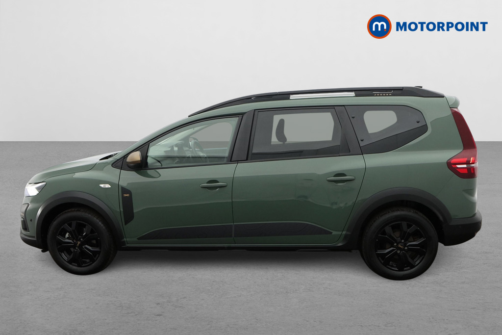 Dacia Jogger Extreme Automatic Petrol-Electric Hybrid People Carrier - Stock Number (1631205) - Passenger side