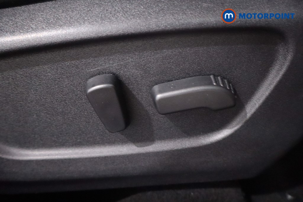 Nissan Qashqai Tekna Manual Diesel SUV - Stock Number (1631294) - 23rd supplementary image