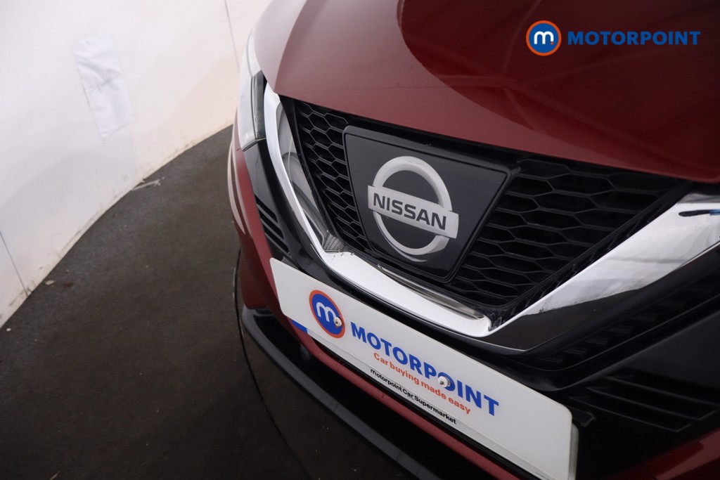 Nissan Qashqai Tekna Manual Diesel SUV - Stock Number (1631294) - 29th supplementary image