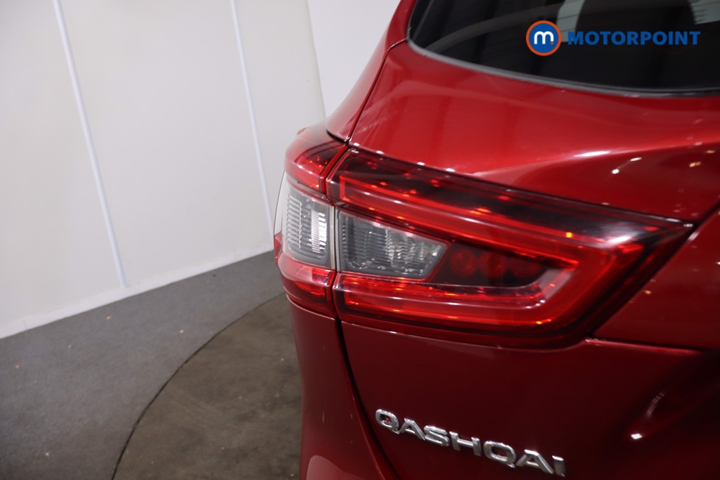 Nissan Qashqai Tekna Manual Diesel SUV - Stock Number (1631294) - 36th supplementary image