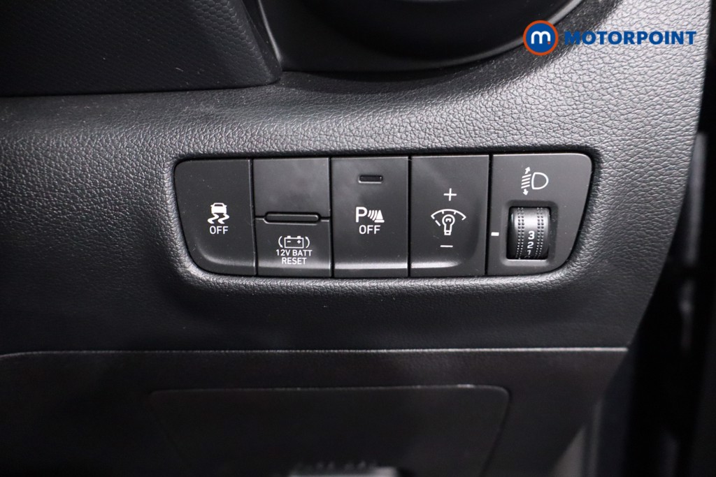 Hyundai Kona Se Connect Automatic Petrol-Electric Hybrid SUV - Stock Number (1632054) - 17th supplementary image
