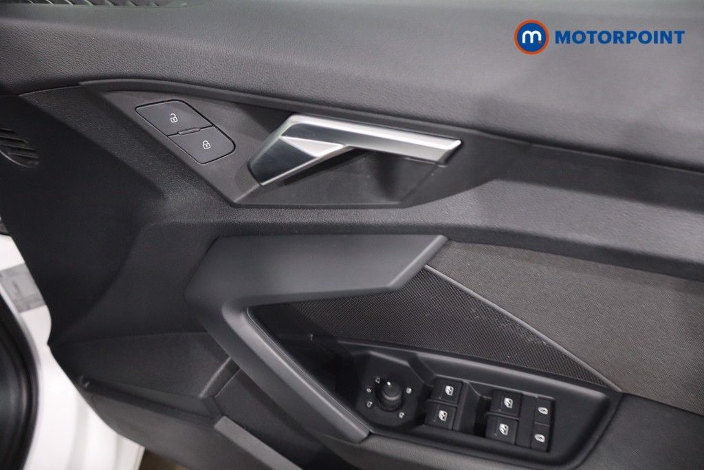 Audi A3 Technik Automatic Petrol Hatchback - Stock Number (1632141) - 21st supplementary image
