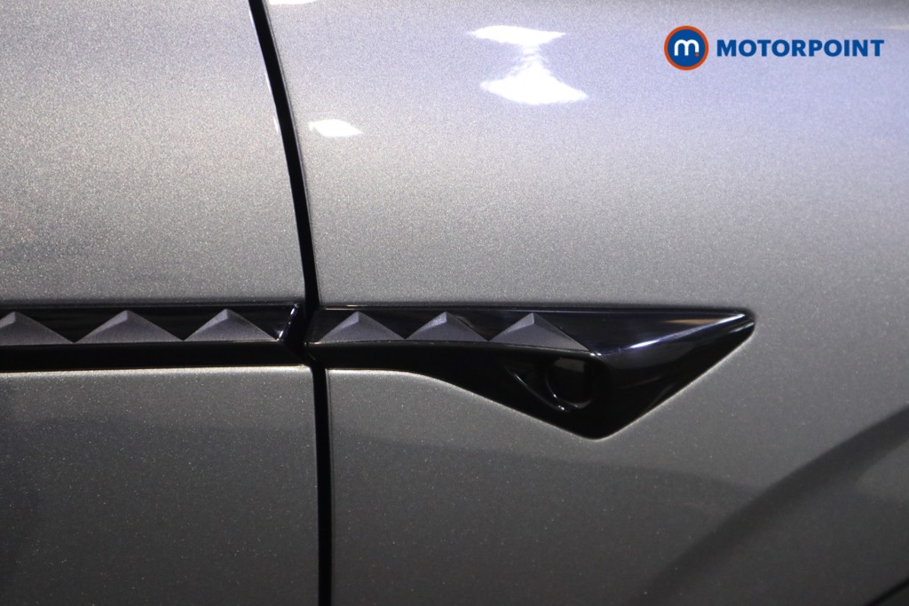 Mg Motor Uk HS Trophy Automatic Petrol-Electric Hybrid SUV - Stock Number (1632397) - 33rd supplementary image