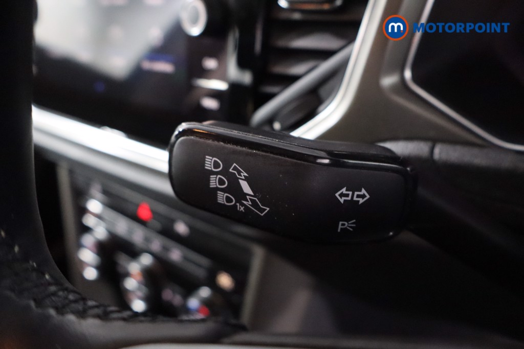 Volkswagen T-Roc SE Manual Petrol SUV - Stock Number (1632418) - 14th supplementary image