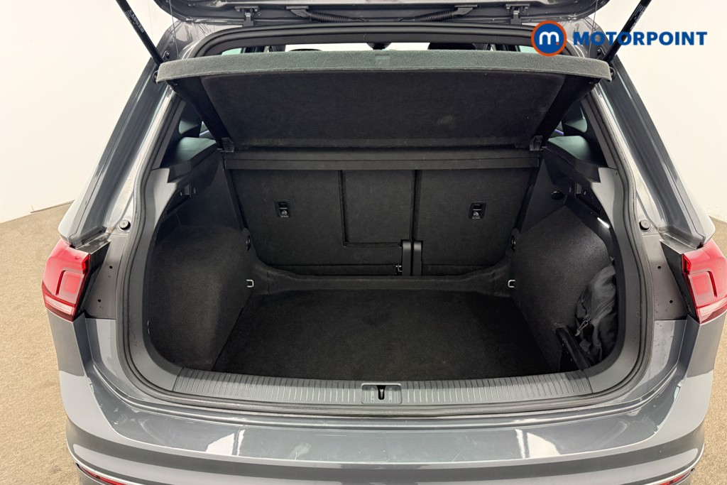 Volkswagen Tiguan R-Line Automatic Petrol SUV - Stock Number (1632639) - 5th supplementary image
