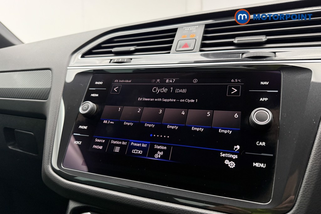 Volkswagen Tiguan R-Line Automatic Petrol SUV - Stock Number (1632639) - 10th supplementary image