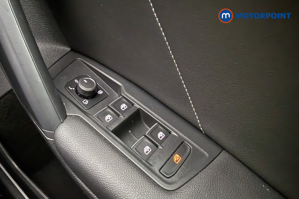 Volkswagen Tiguan R-Line Automatic Petrol SUV - Stock Number (1632639) - 18th supplementary image