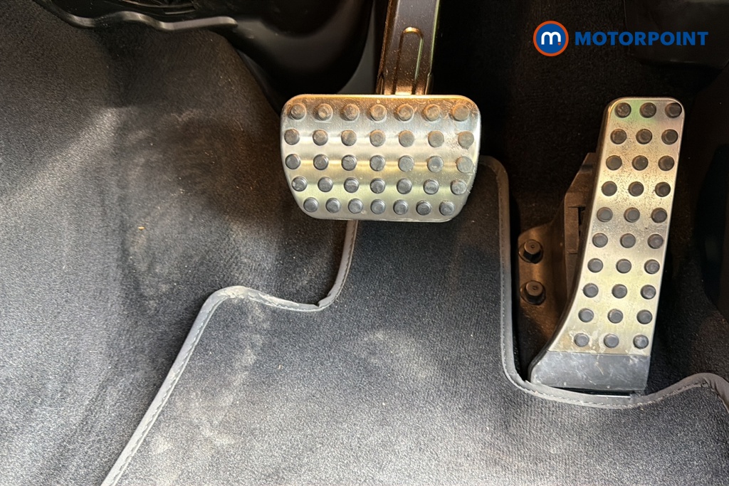 Mercedes-Benz C Class Amg Line Automatic Diesel Saloon - Stock Number (1632954) - 24th supplementary image