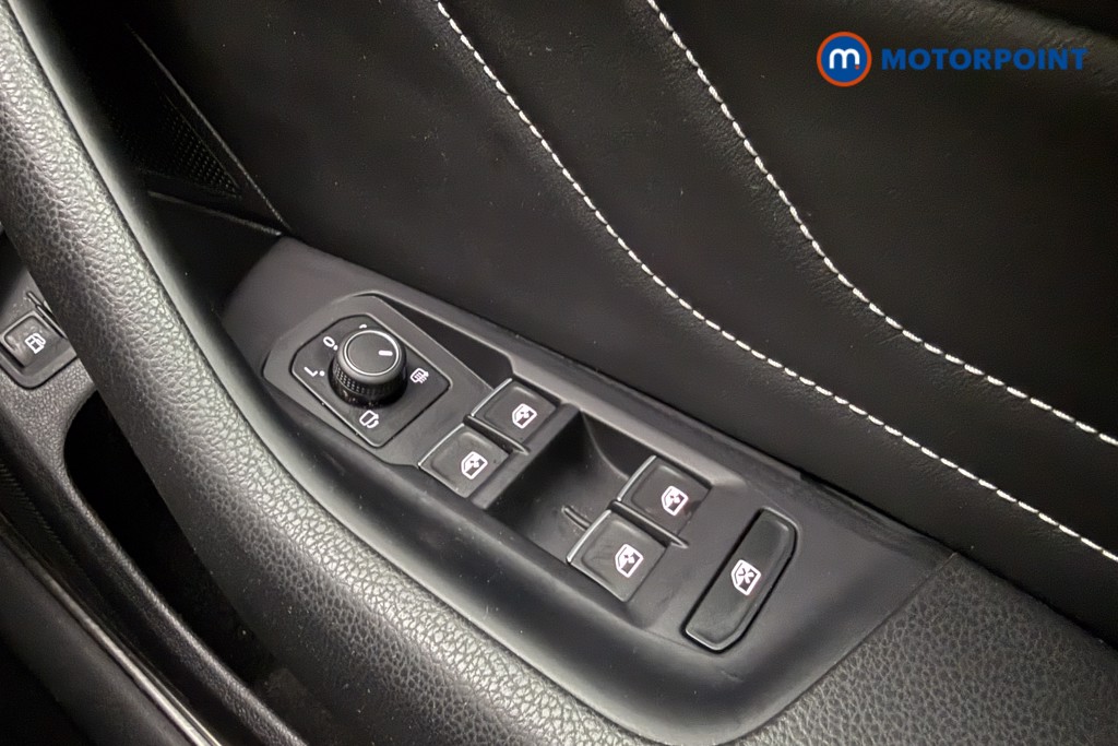 Volkswagen Arteon R-Line Automatic Petrol Plug-In Hybrid Estate - Stock Number (1632963) - 21st supplementary image