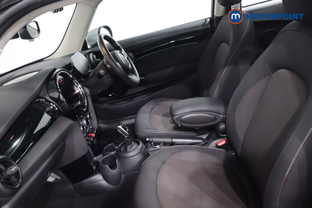 Mini Hatchback Cooper Classic Automatic Petrol Hatchback - Stock Number (1633074) - 4th supplementary image