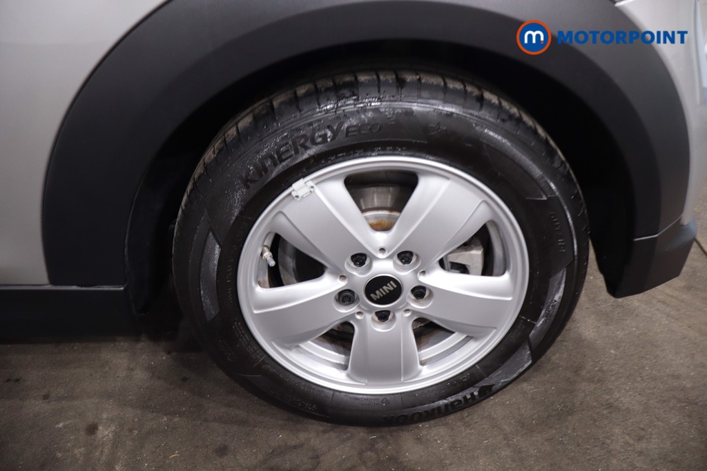 Mini Hatchback Cooper Classic Automatic Petrol Hatchback - Stock Number (1633074) - 12th supplementary image