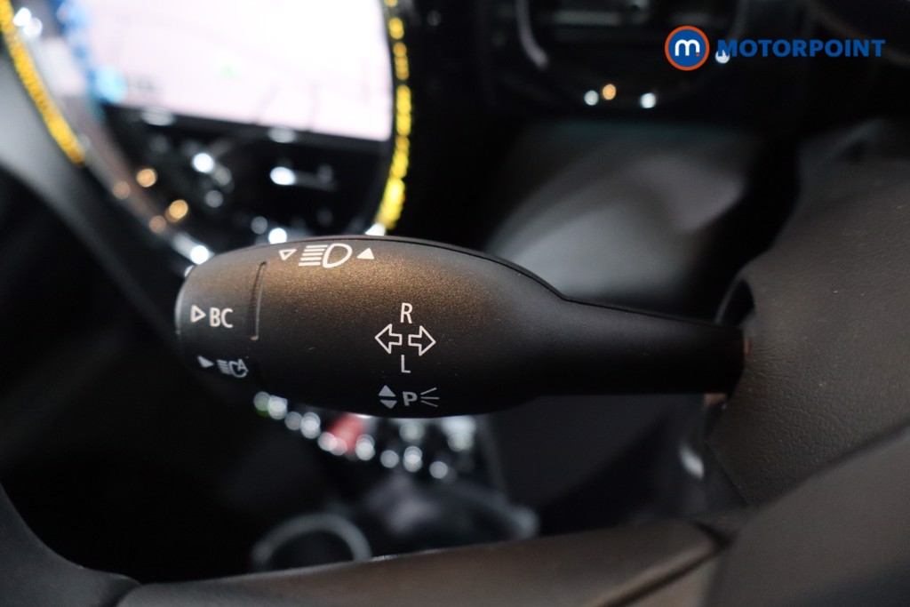 Mini Hatchback Cooper Classic Automatic Petrol Hatchback - Stock Number (1633074) - 14th supplementary image