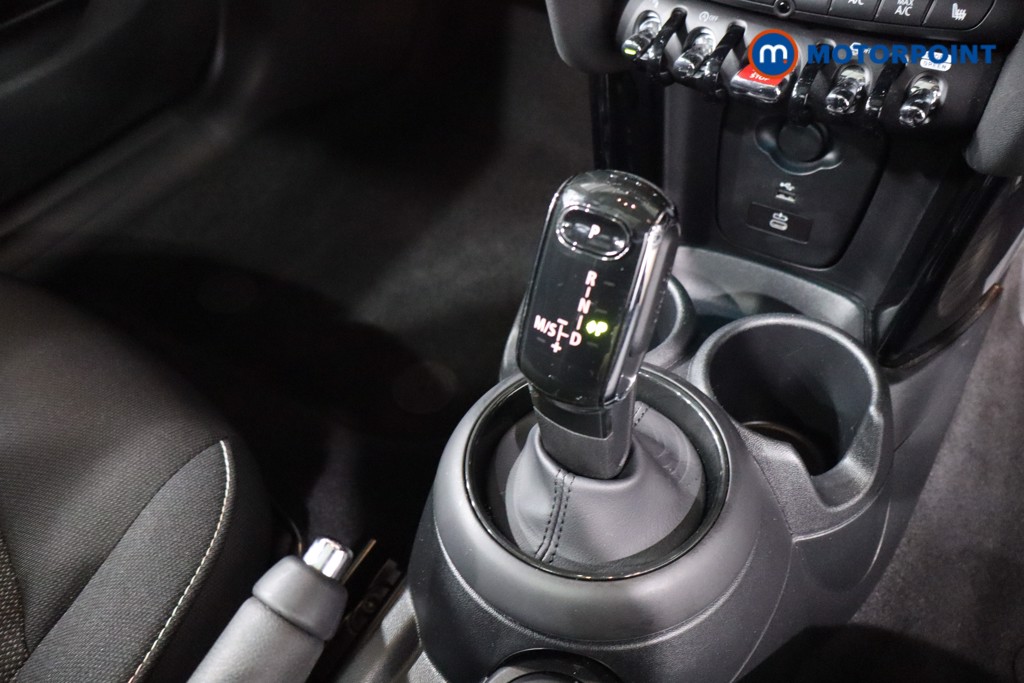 Mini Hatchback Cooper Classic Automatic Petrol Hatchback - Stock Number (1633074) - 20th supplementary image