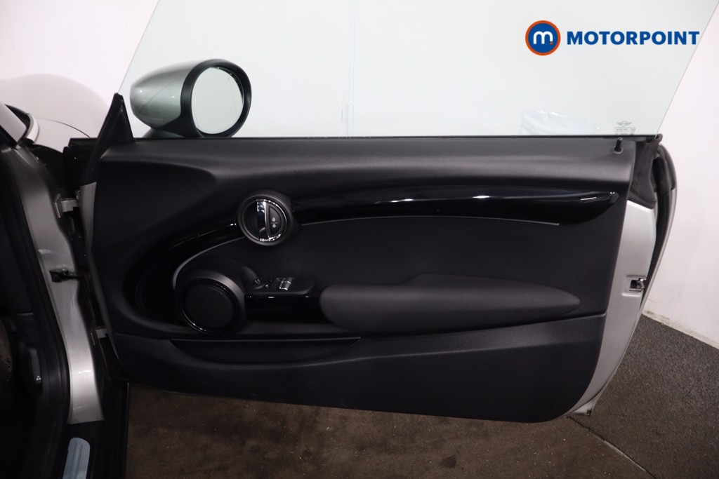 Mini Hatchback Cooper Classic Automatic Petrol Hatchback - Stock Number (1633074) - 24th supplementary image