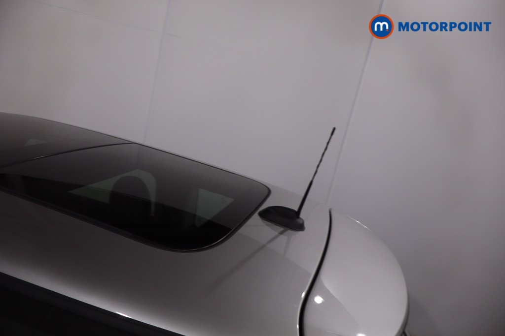 Mini Hatchback Cooper Classic Automatic Petrol Hatchback - Stock Number (1633074) - 33rd supplementary image