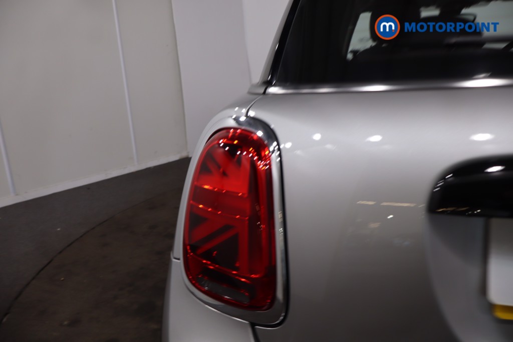 Mini Hatchback Cooper Classic Automatic Petrol Hatchback - Stock Number (1633074) - 35th supplementary image