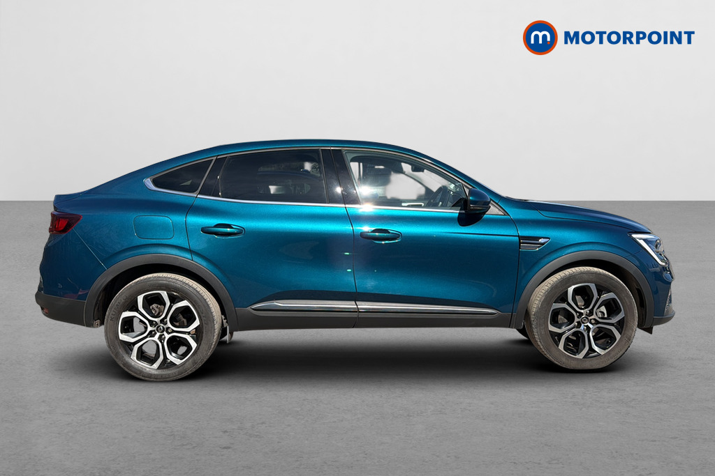Renault Arkana Techno Automatic Petrol-Electric Hybrid SUV - Stock Number (1633355) - Passenger side