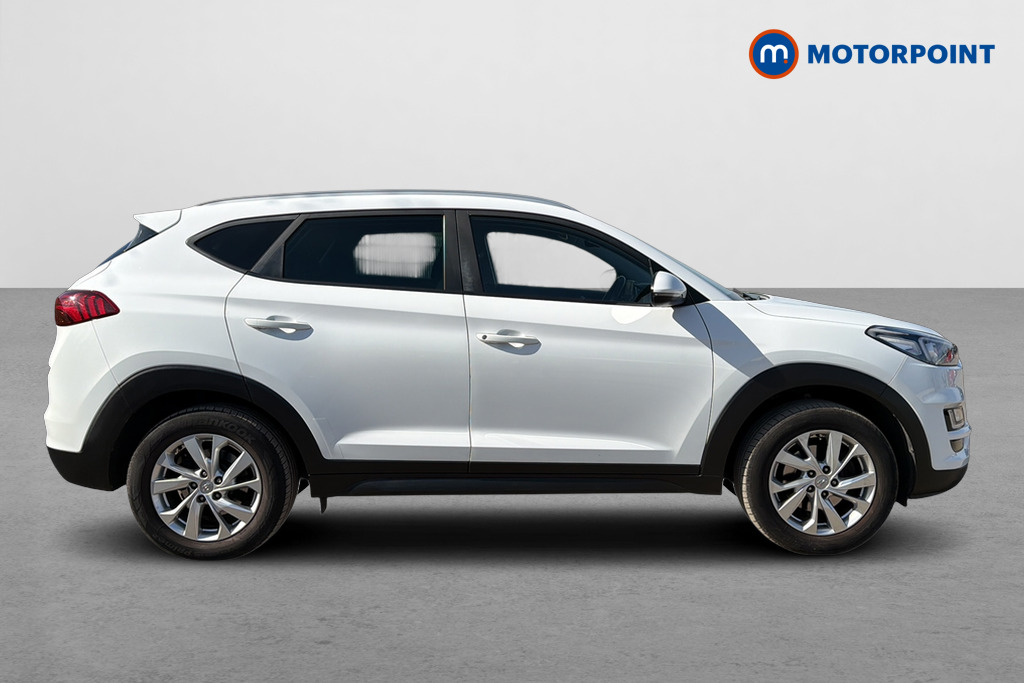 Hyundai Tucson Se Nav Manual Petrol SUV - Stock Number (1633672) - Passenger side