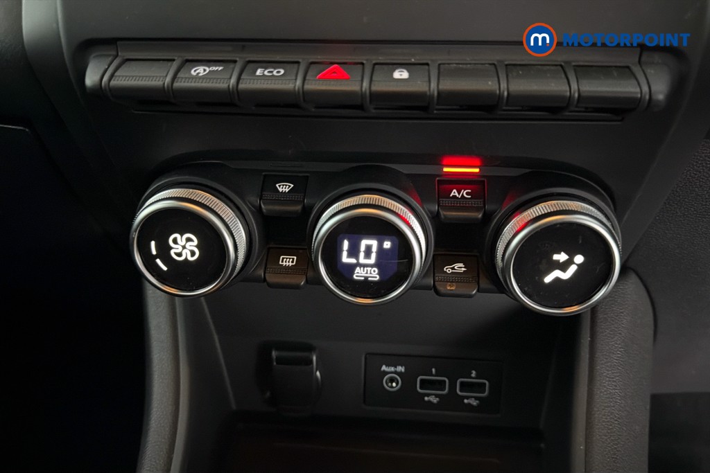 Renault Captur Iconic Automatic Petrol SUV - Stock Number (1586864) - 12th supplementary image