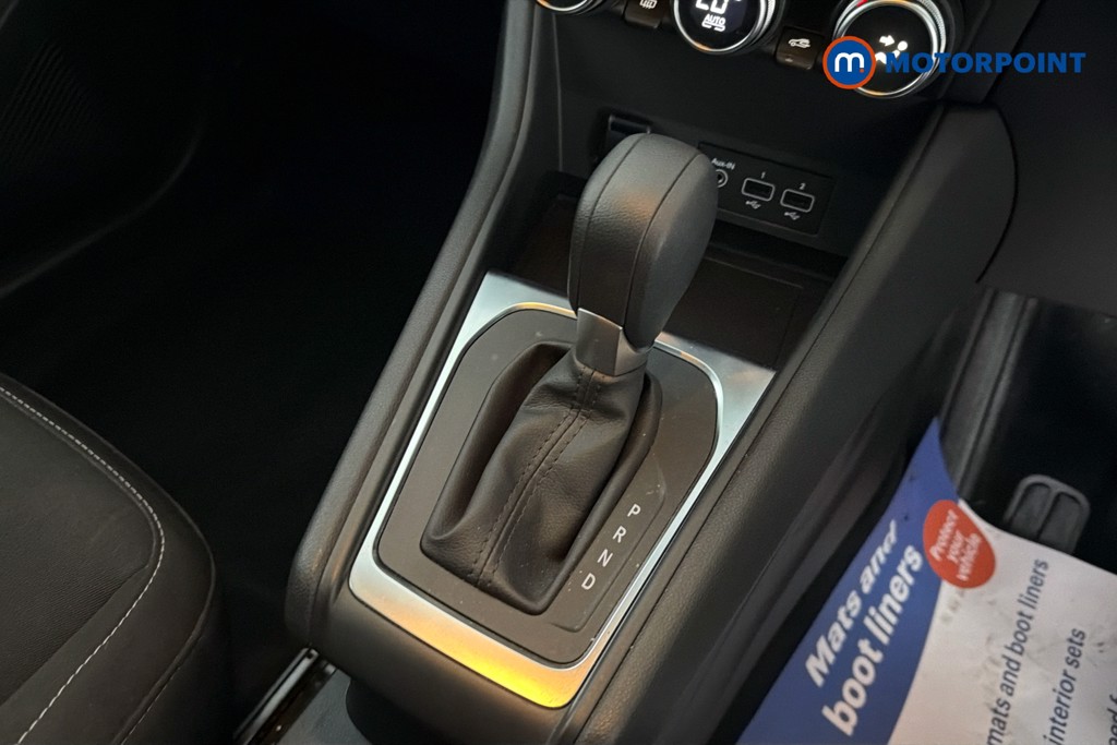Renault Captur Iconic Automatic Petrol SUV - Stock Number (1586864) - 15th supplementary image