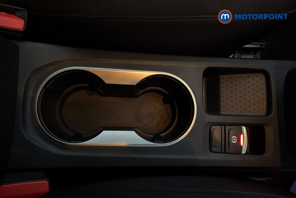Renault Captur Iconic Automatic Petrol SUV - Stock Number (1586864) - 16th supplementary image