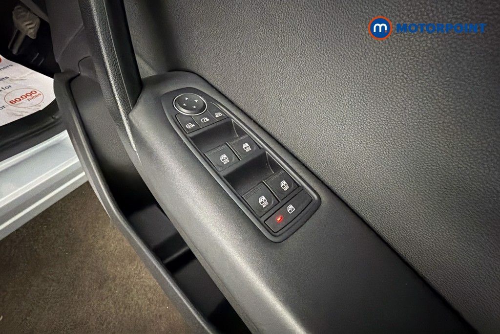 Renault Captur Iconic Automatic Petrol SUV - Stock Number (1586864) - 20th supplementary image