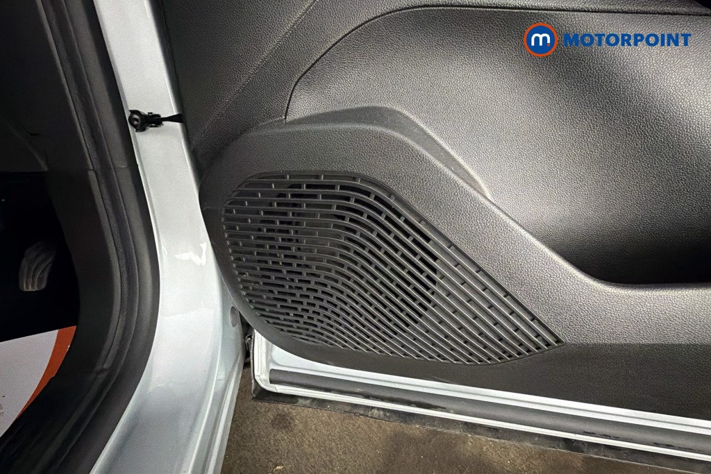 Renault Captur Iconic Automatic Petrol SUV - Stock Number (1586864) - 21st supplementary image