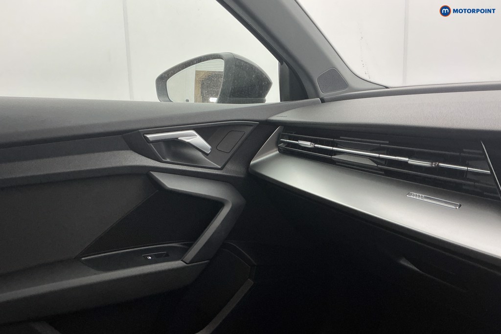 Audi A3 Technik Manual Petrol Hatchback - Stock Number (1603531) - 22nd supplementary image