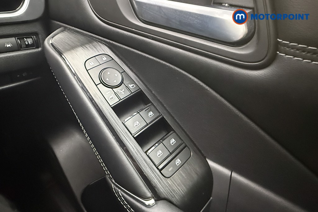 Nissan Qashqai N-Connecta Automatic Petrol SUV - Stock Number (1606836) - 16th supplementary image