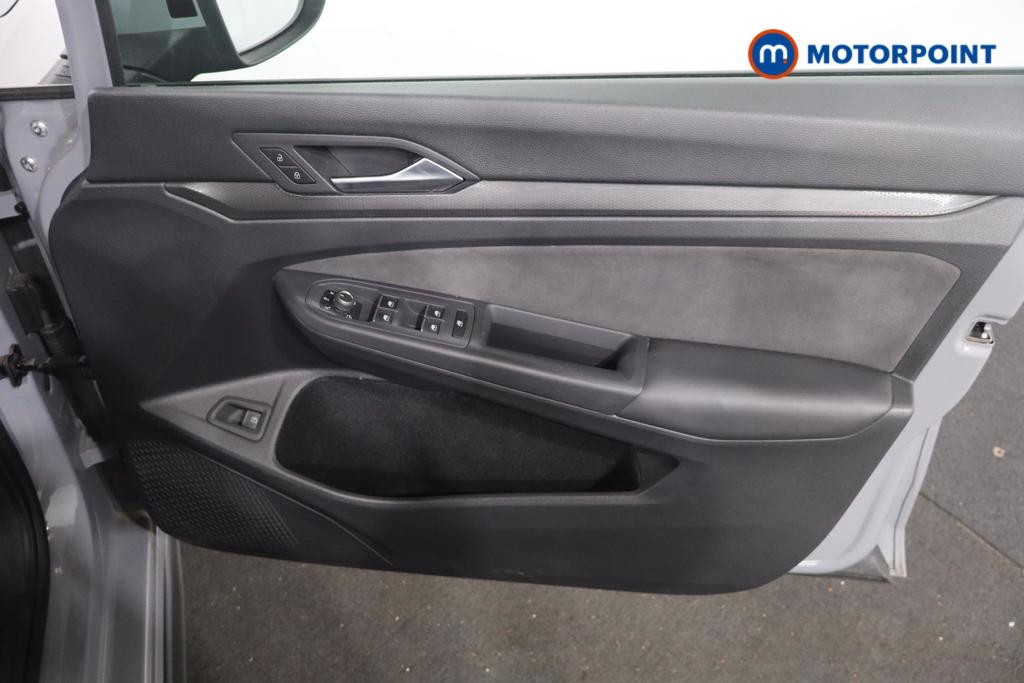 Volkswagen Golf GTE Automatic Petrol Plug-In Hybrid Hatchback - Stock Number (1615903) - 9th supplementary image