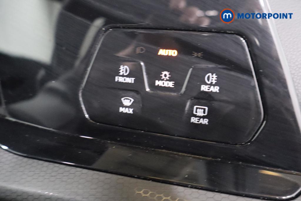 Volkswagen Golf GTE Automatic Petrol Plug-In Hybrid Hatchback - Stock Number (1615903) - 14th supplementary image