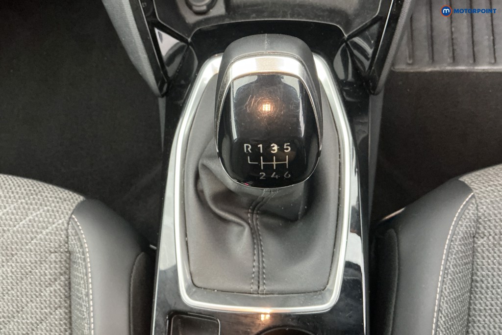Peugeot 208 Allure Manual Petrol Hatchback - Stock Number (1616050) - 17th supplementary image
