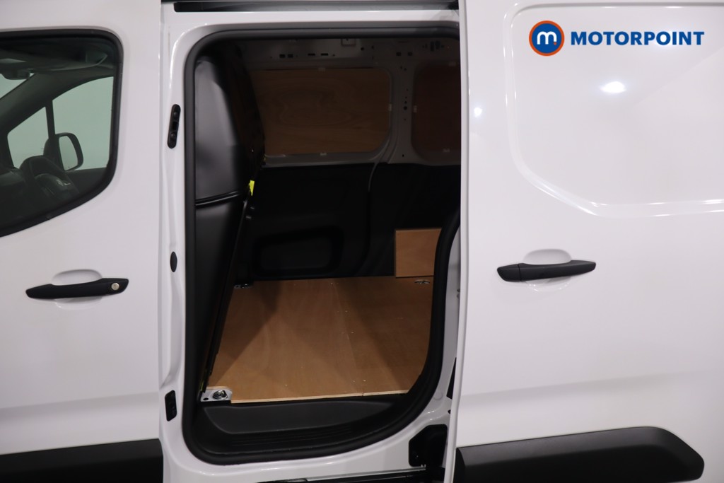 Peugeot Partner Professional Plus Manual Diesel Panel Van - Stock Number (1616380) - 5th supplementary image