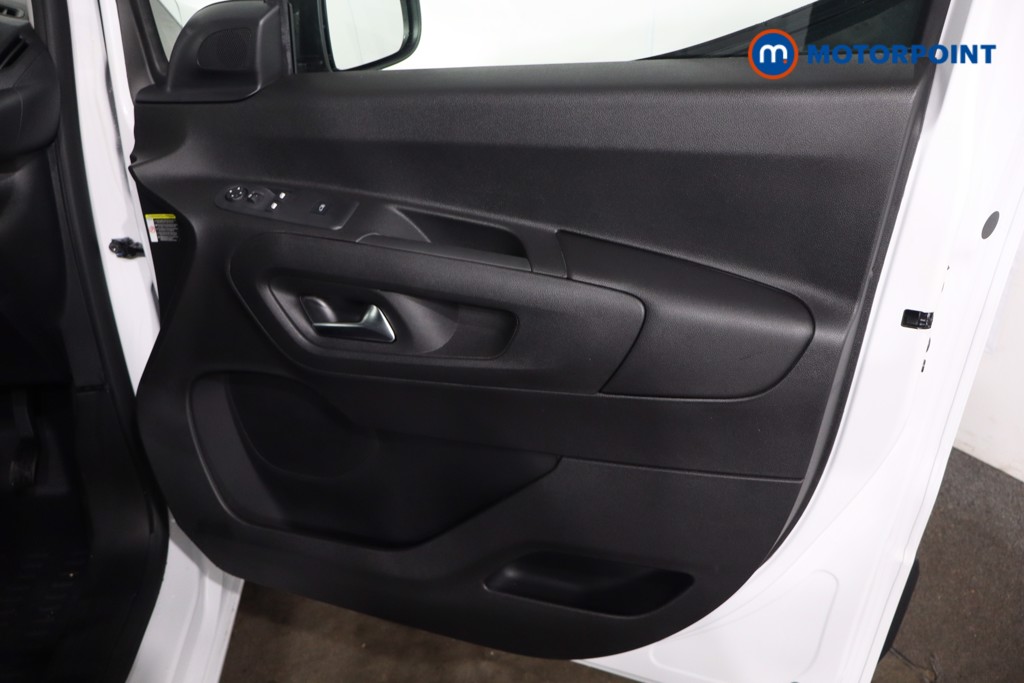 Peugeot Partner Professional Plus Manual Diesel Panel Van - Stock Number (1616380) - 23rd supplementary image