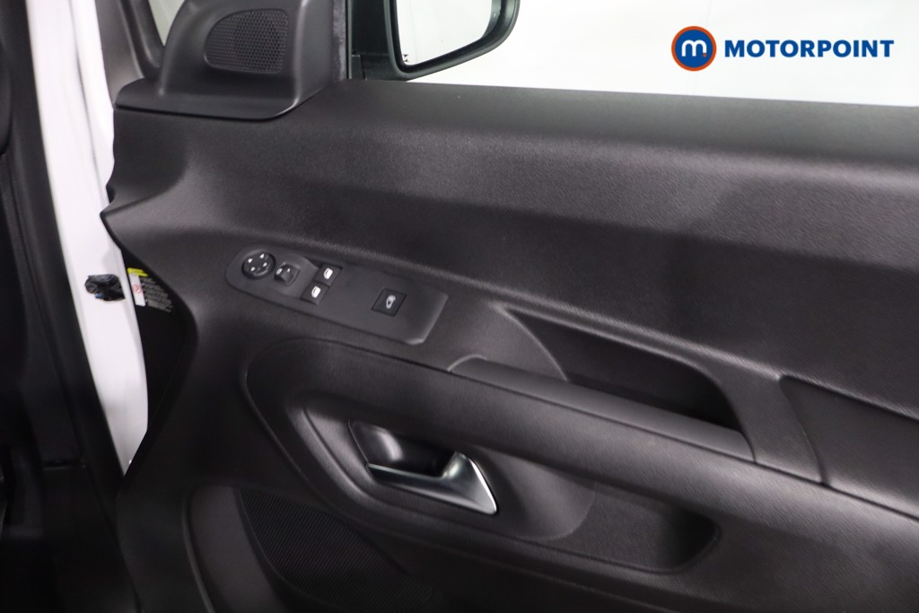 Peugeot Partner Professional Plus Manual Diesel Panel Van - Stock Number (1616380) - 24th supplementary image