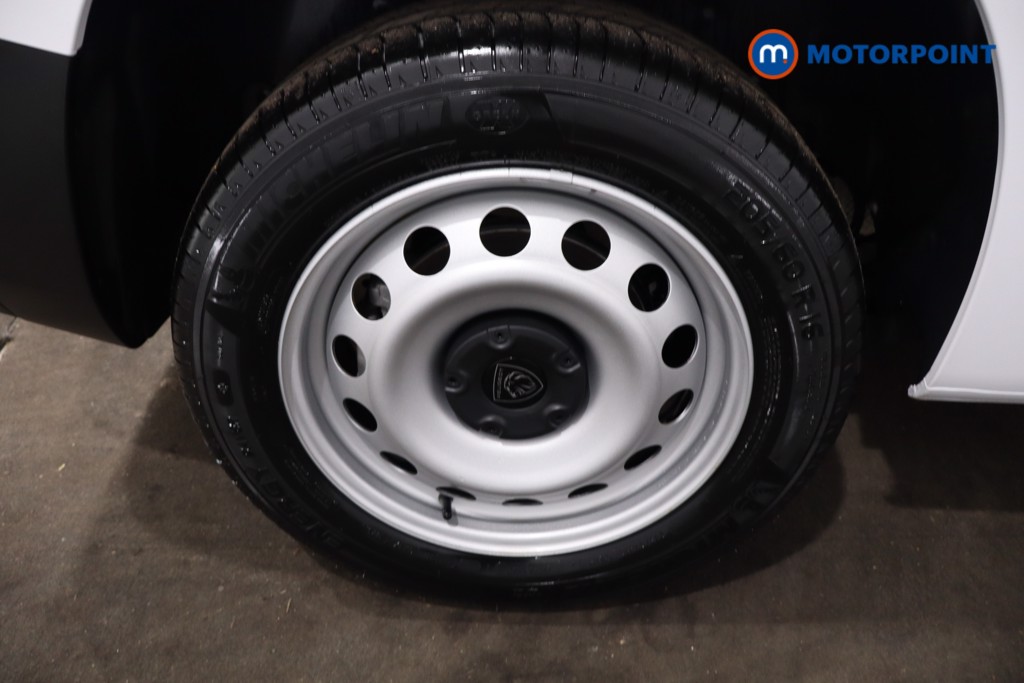 Peugeot Partner Professional Plus Manual Diesel Panel Van - Stock Number (1616381) - 9th supplementary image