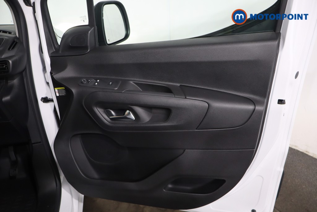 Peugeot Partner Professional Plus Manual Diesel Panel Van - Stock Number (1616381) - 22nd supplementary image