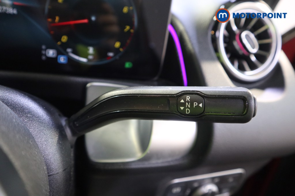 Mercedes-Benz GLB Amg Line Automatic Petrol SUV - Stock Number (1617182) - 13th supplementary image