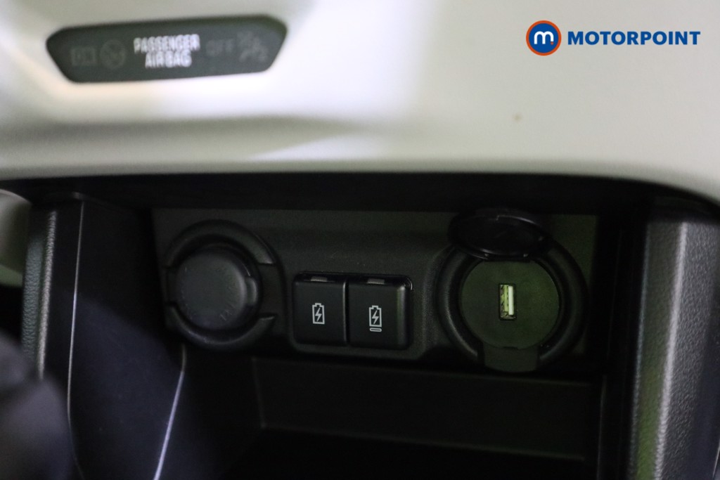 Suzuki Swift Motion Automatic Petrol Hatchback - Stock Number (1619205) - 10th supplementary image