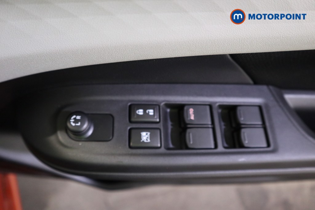 Suzuki Swift Motion Automatic Petrol Hatchback - Stock Number (1619205) - 15th supplementary image