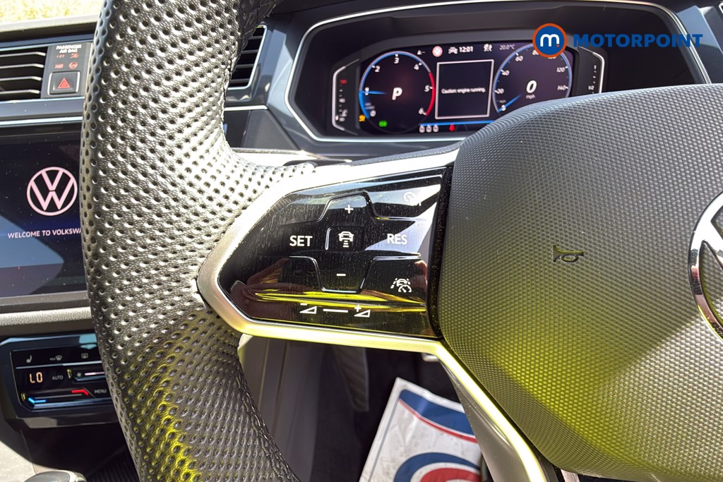 Volkswagen Tiguan R-Line Automatic Diesel SUV - Stock Number (1620570) - 3rd supplementary image