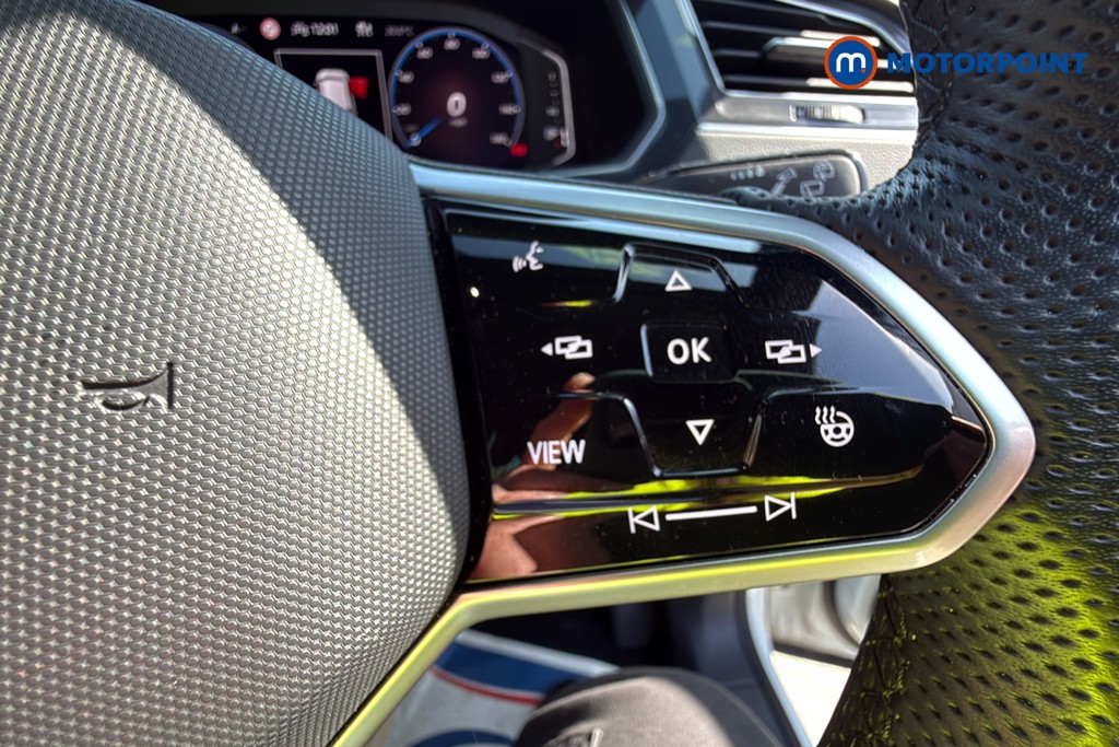 Volkswagen Tiguan R-Line Automatic Diesel SUV - Stock Number (1620570) - 4th supplementary image