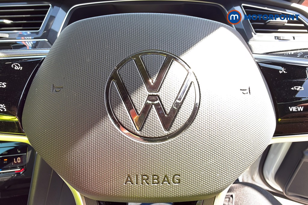 Volkswagen Tiguan R-Line Automatic Diesel SUV - Stock Number (1620570) - 5th supplementary image